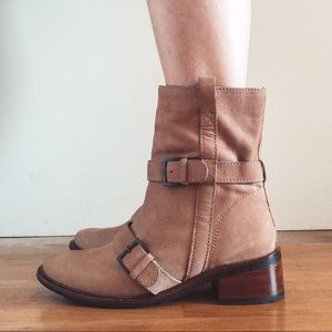 Western-style boots